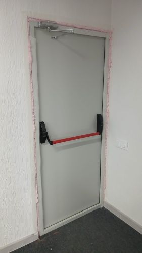 ДМП-01-EI60-900*2100 (сплошного сечения) c ручкой Антипаника фото 3