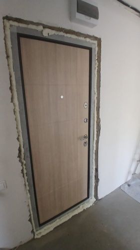 Tau LT MP Темно-серый букле графит SP-90N - Лиственница крем Т-23 фото 3